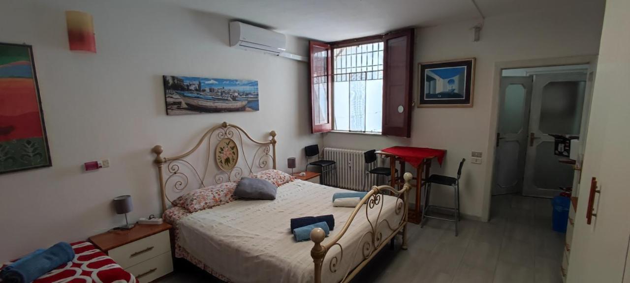 Super Central Studio, No Noise, Near Seaside, Shops Bari Exterior photo